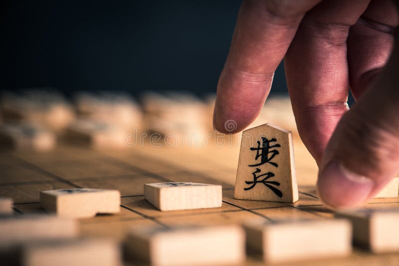 Jogos De Mesa Japoneses Da Estratégia Da Xadrez Em Japão Foto de Stock -  Imagem de japonês, conhecimento: 93786496