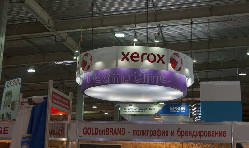 Xerox bås på den T--REXinternationell handelshowen 2013 royaltyfria bilder Xerox bås på den T--REXinternationell handelshowen 2013 royaltyfria bilder