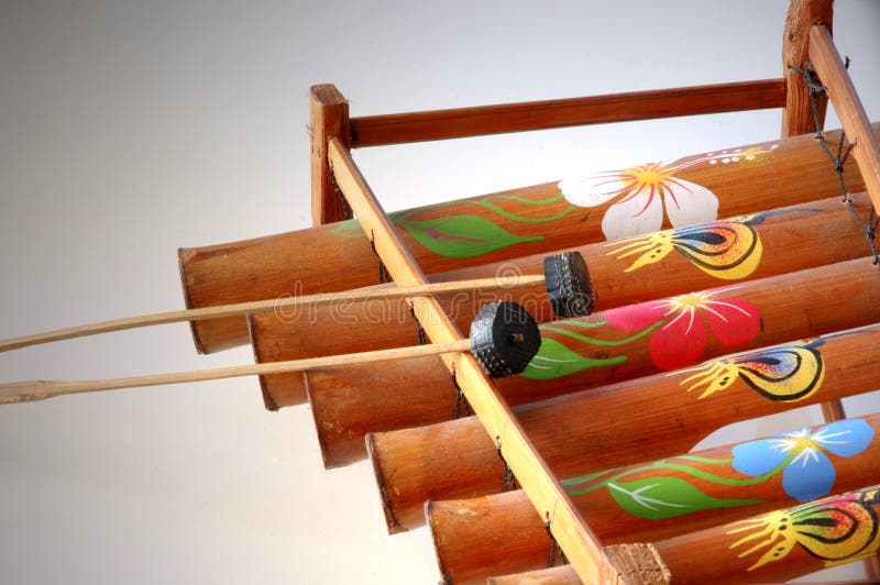 Xilofono In Bambù Naturale Artigianale - Strumento Musicale Con 10 Note E Martello - Foto 9