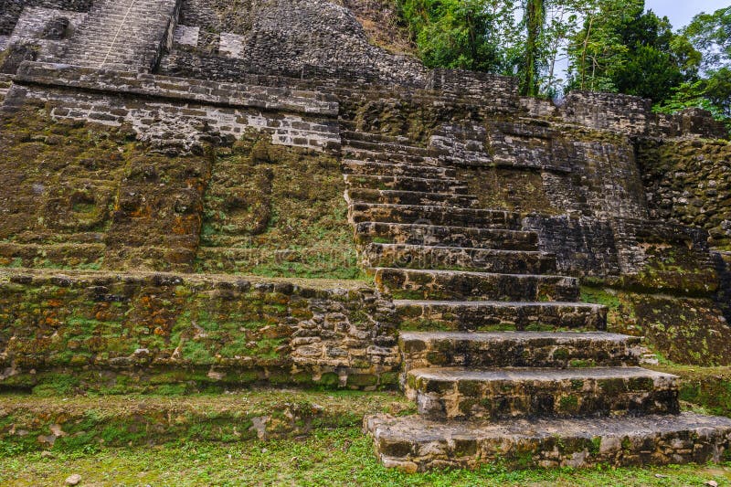 Xunantunich arkivfoton