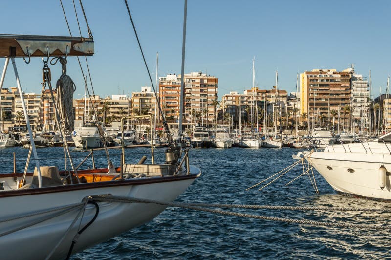 yacht clubs in spain