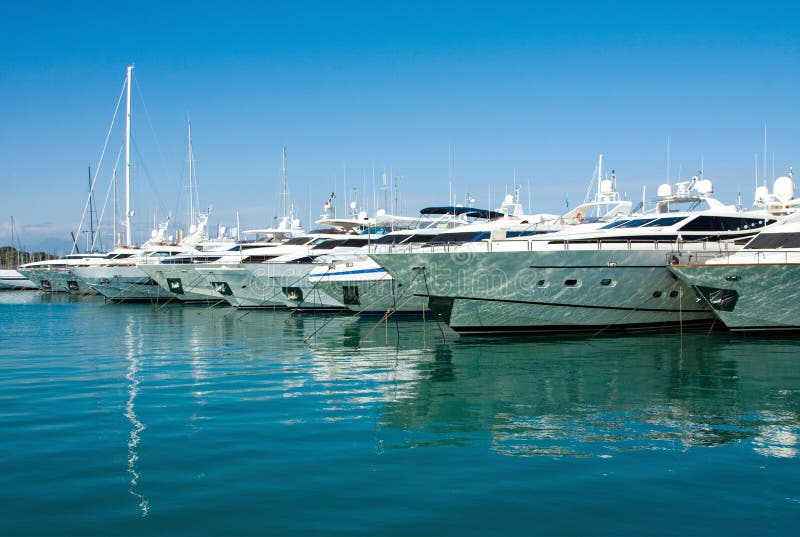 luxyachts antibes