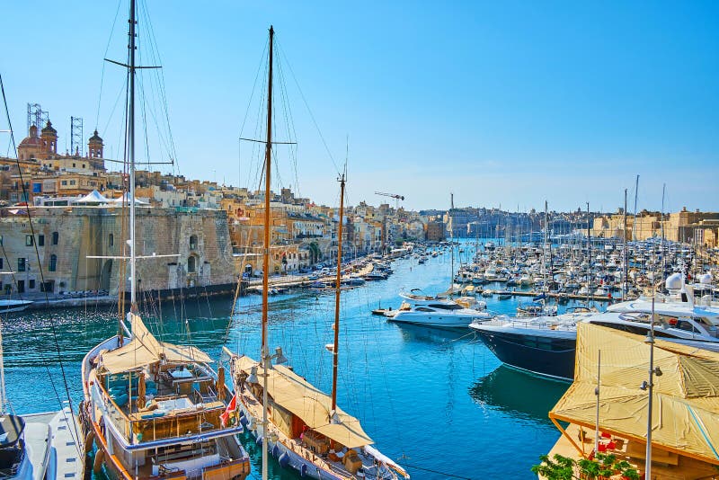 catamaran birgu malta