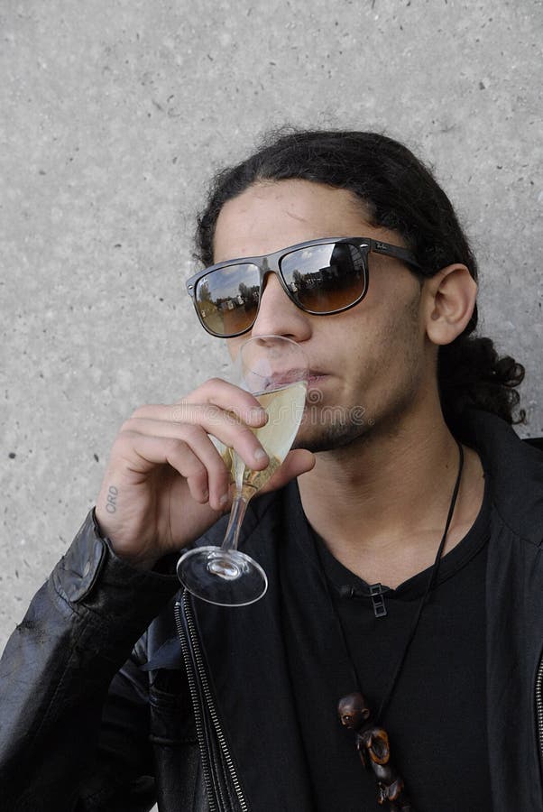 YAHYA HASSAN 18 JAAR VAN MOSLIMpeot stock afbeeldingen