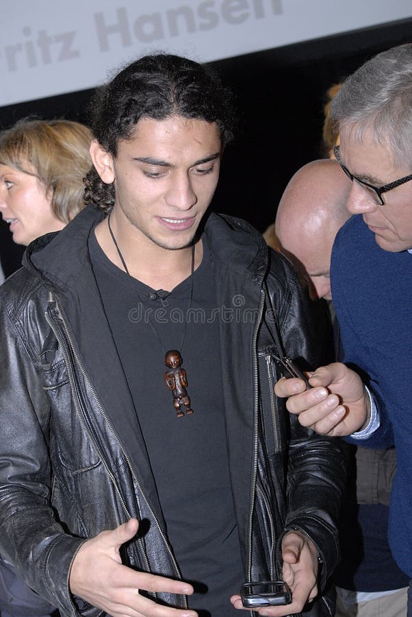 YAHYA HASSAN 18 JAAR VAN MOSLIMpeot stock fotografie