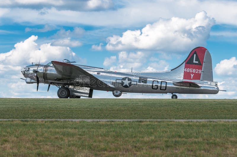 EDEN PRAIRIE, MN - JULY 16 2016: B-17G bomber Yankee Lady moves left on taxiway at air show. This B-17 was a Flying Fortress built for use during WW II but never flew in any combat missions.