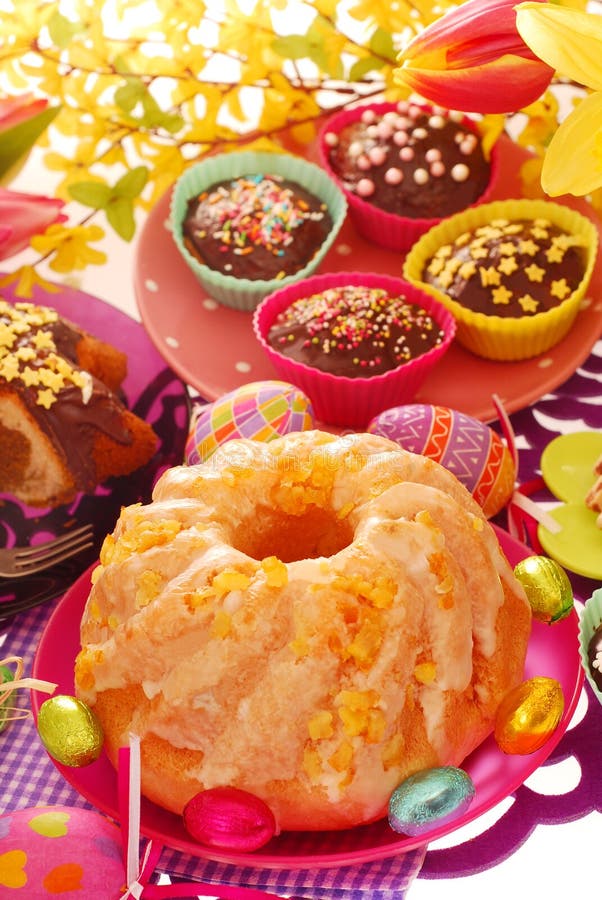 Yeast ring cake for easter stock photo. Image of icing 28529240