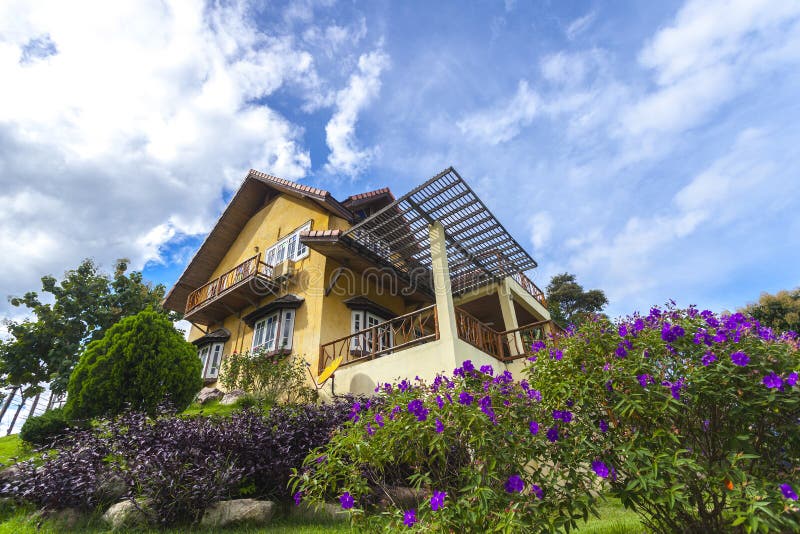 Yellow classic house, pai, maehongson, thailand