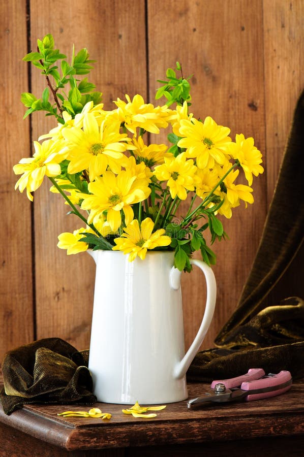 Yellow Flower Display Vase stock image. Image of spring - 15984329