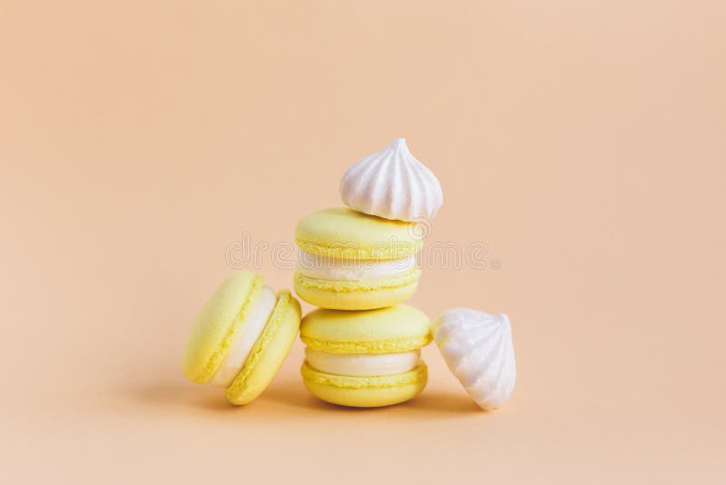 Macarons: Những chiếc macaron màu sắc tươi tắn, với những lớp kem nhẹ nhàng và hương vị thơm ngon đầy cuốn hút sẽ khiến bạn muốn thưởng thức ngay lập tức. Đừng bỏ lỡ cơ hội để khám phá hình ảnh đầy màu sắc của những chiếc macaron tuyệt đẹp này.