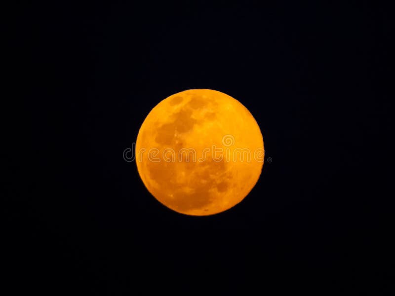 super yellow moon