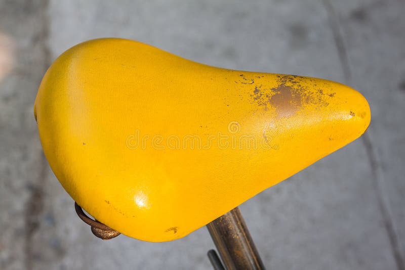 Yellow saddle of bicycle stock image. Image of shock 38977683