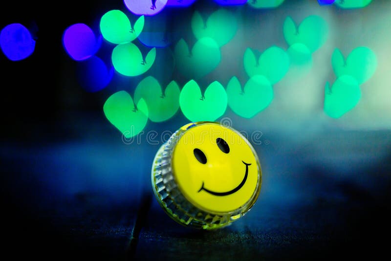 Yellow Smile, Yo Yo Toy with Bright Bokeh on a Dark Background Stock Photo - Image of internet, banking: 205359720 Yellow Smile, Yo Yo Toy with Bright Bokeh on a Dark Background Stock Photo - Image of internet, banking: 205359720