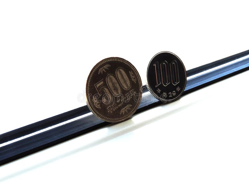500 and 100 Yen of Japanese coin royalty free stock photo 500 and 100 Yen of Japanese coin royalty free stock photo
