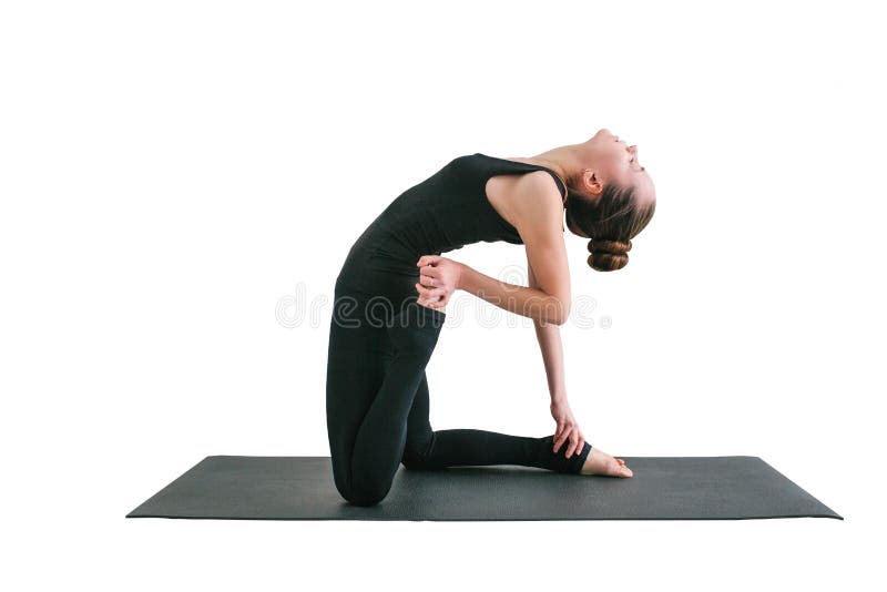 Yoga practicante y gimnástico de la mujer hermosa joven aislados en el fondo blanco Concepto de la salud Clases en solo foto de archivo libre de regalías Yoga practicante y gimnástico de la mujer hermosa joven aislados en el fondo blanco Concepto de la salud Clases en solo foto de archivo libre de regalías