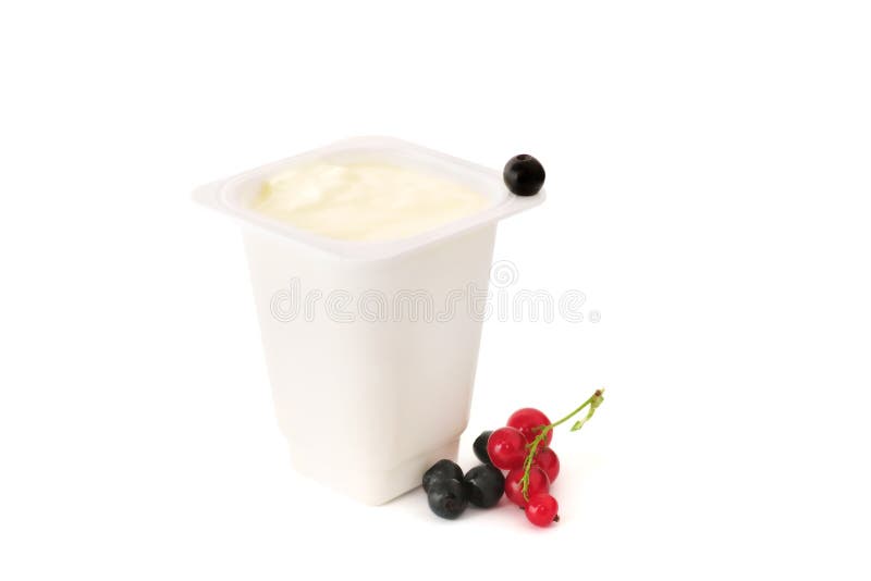 Yoghurt and berries