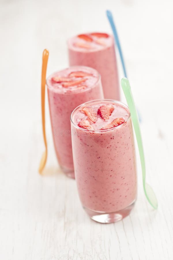 Yoghurt with strawberries