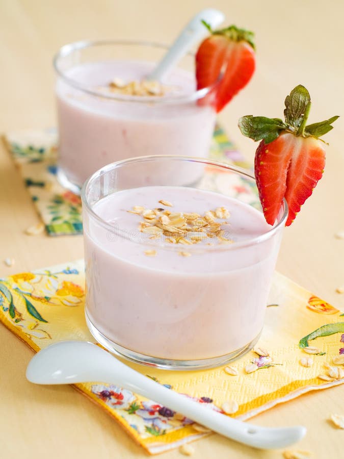 Yogurt breakfast