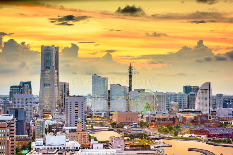 Yokohama, λιμάνι της Ιαπωνίας και στο κέντρο της πόλης ορίζοντας στοκ φωτογραφίες με δικαίωμα ελεύθερης χρήσης