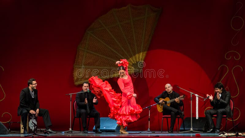 Yolanda Osuna - dançarino do flamenco foto de stock Yolanda Osuna - dançarino do flamenco foto de stock