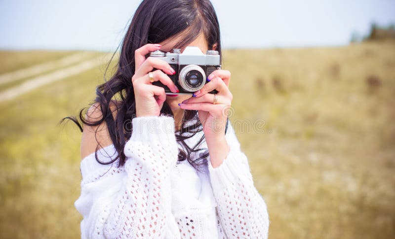 7,588 Amateur Girl Stock Photos