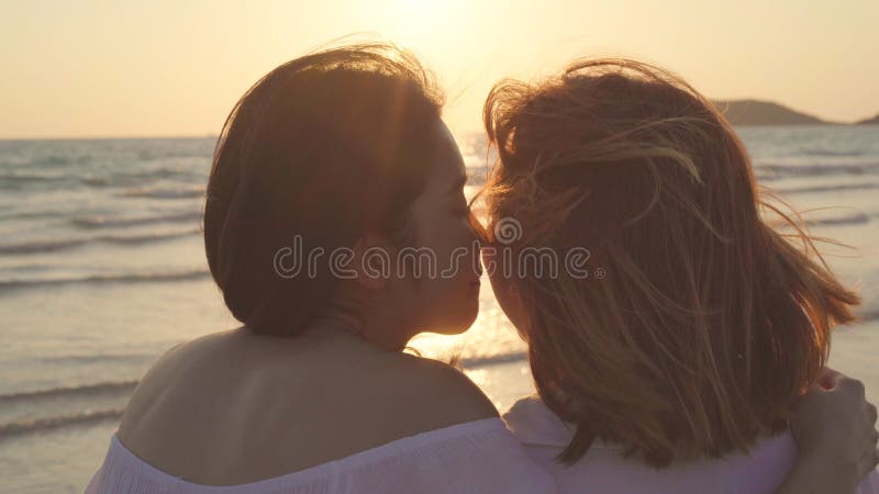 Lesbian Asians Kissing