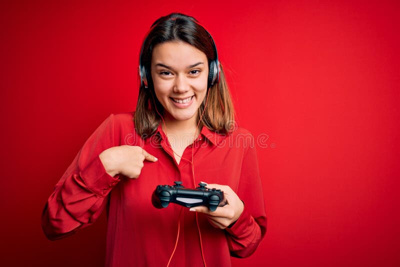 Tiny Girlfriend Fingers Herself on Camera