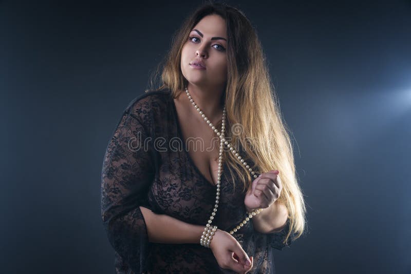 https://thumbs.dreamstime.com/b/young-beautiful-caucasian-plus-size-model-xxl-woman-black-peignoir-smoky-background-studio-beauty-female-body-77932023.jpg