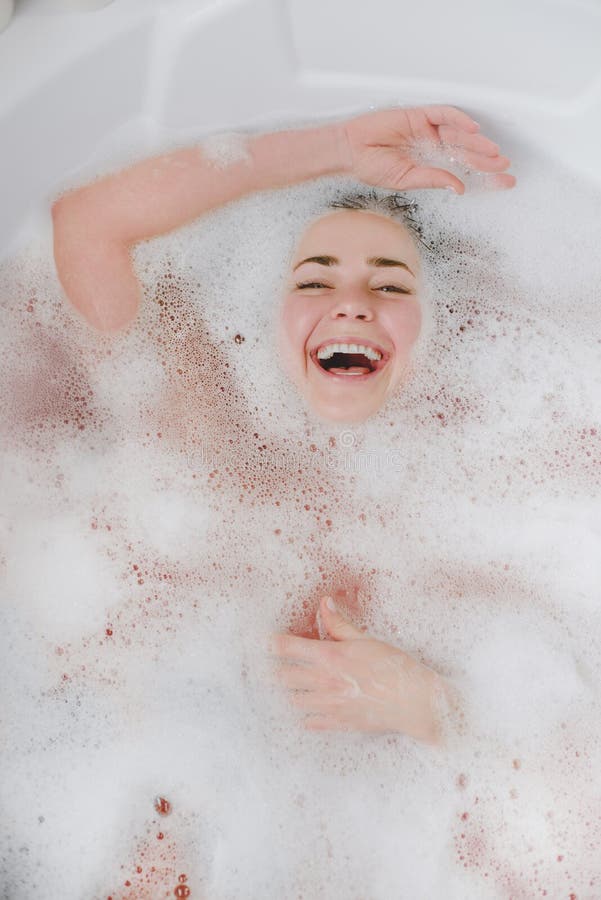 Sexy Woman Lying Bath Foam Relaxation Luxury Bathroom Stone Decor Stock  Photo by ©Nomadsoul1 199236556