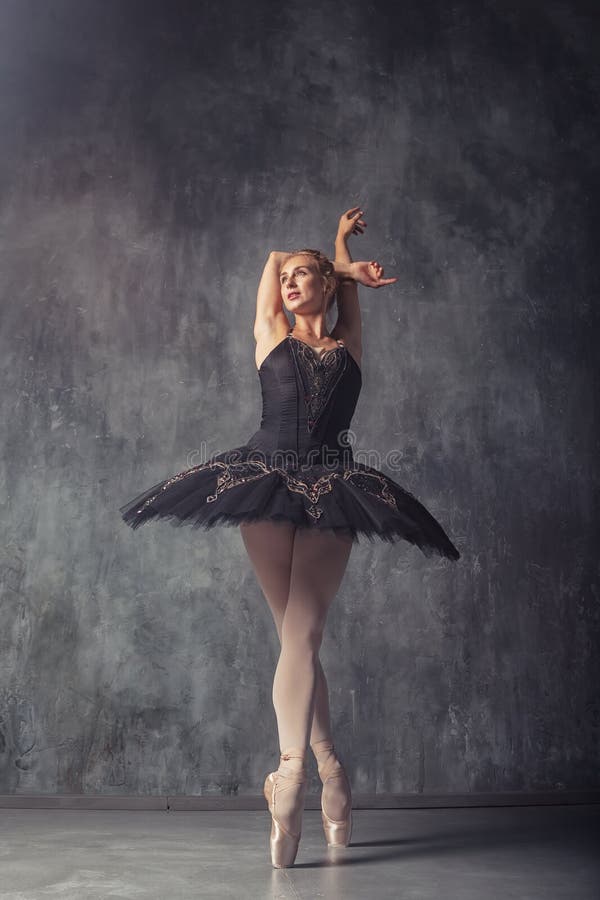 1,079 Pantyhose Dance Stock Photos - Free & Royalty-Free Stock Photos from  Dreamstime