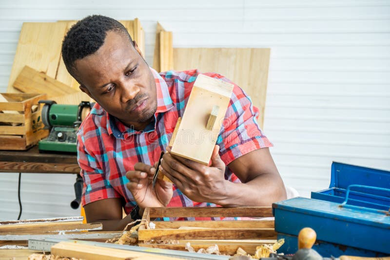 She Slangs Wood empowers Milwaukee women, girls to learn woodworking