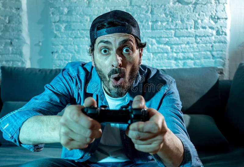 Instant gaming hi-res stock photography and images - Alamy