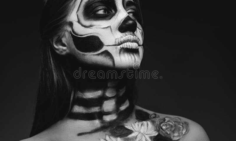 Young Female with Spooky Skeleton Makeup Stock Image - Image of skull, decoration: 160475547 Young Female With Spooky Skeleton Makeup Stock Image - Image Of Skull, Decoration: 160475547