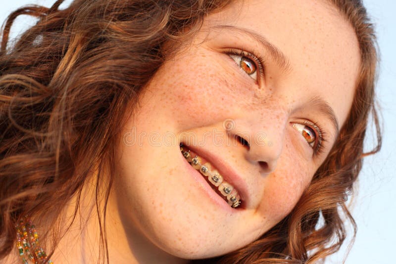 Young girl glancing away