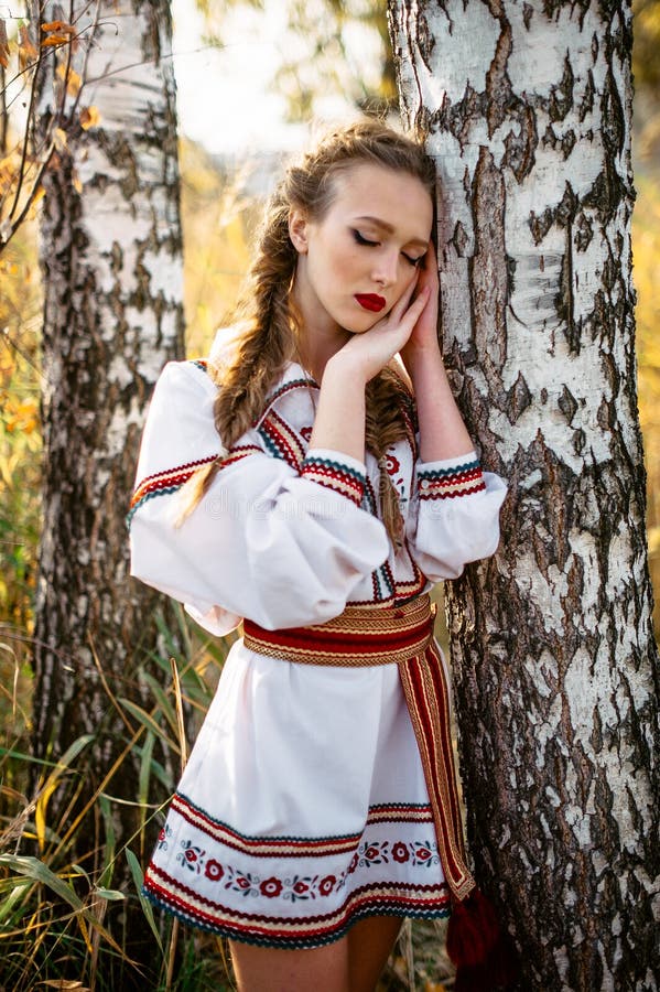 Young Girl On The Summer Field In National Belarus Clothes, Fas Stock ...