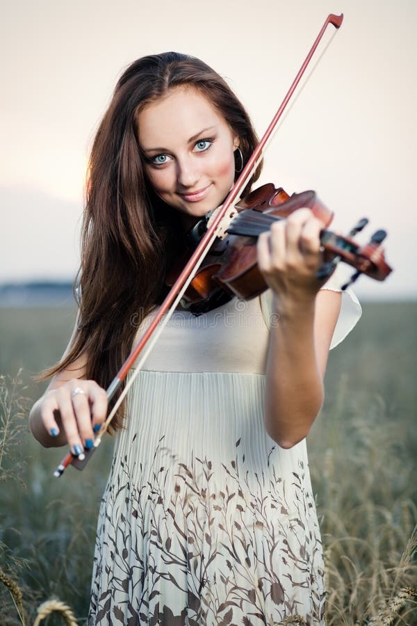 Young girl with violin