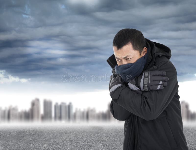 https://thumbs.dreamstime.com/b/young-man-tightening-body-outdoors-cold-weather-black-clouds-36567607.jpg