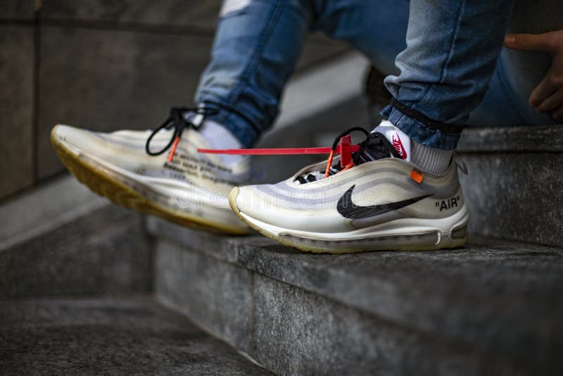 Young Man Wearing Pair of Nike Air Max Off-White Editorial Photo - Image of product, design: 191371646