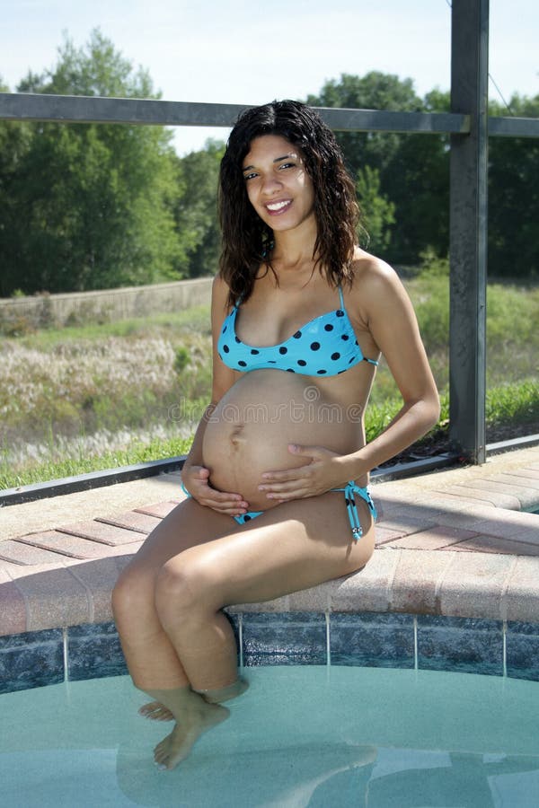 Pregnant Latina Pics