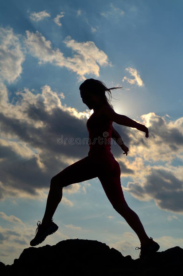 Young woman climbing royalty free stock images Young woman climbing royalty free stock images
