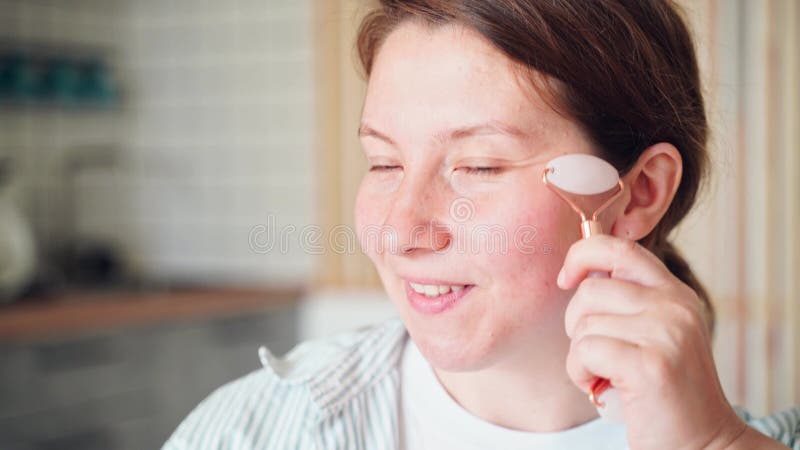 Young woman doing morning routine. Home maternity treatment. Health care concept