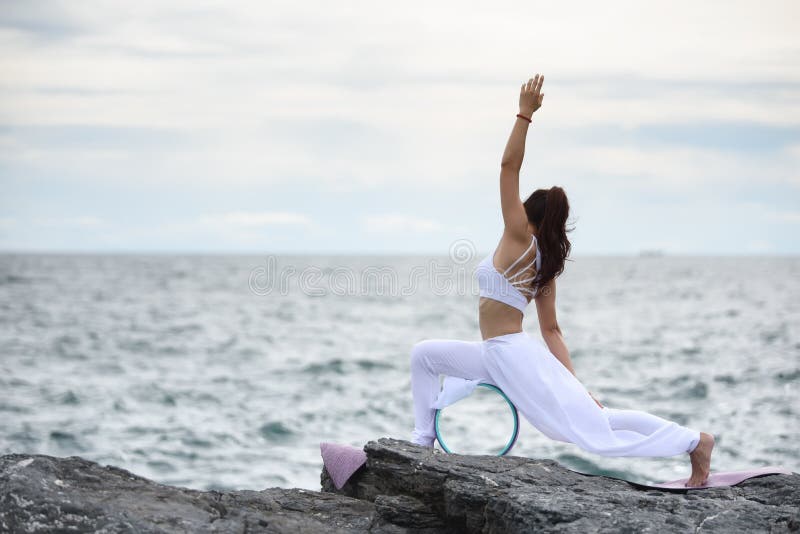 26 Bikram Yoga Poses to Keep you Fit | Avaana