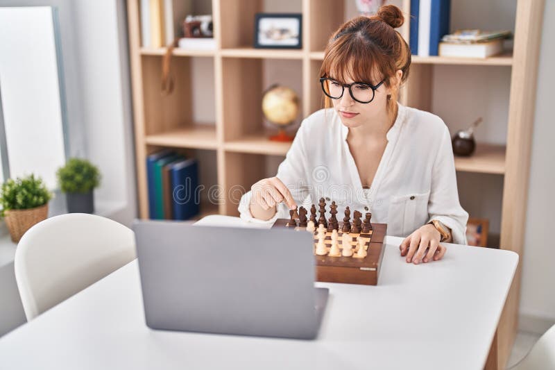 8,900+ Online Chess Stock Photos, Pictures & Royalty-Free Images