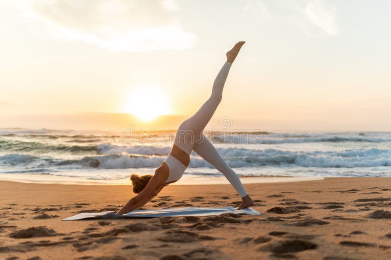 Yoga Flow Standing Poses ♥️ 15 Minute Full Body Beach Yoga ♥️ Intermediate  Level - YouTube