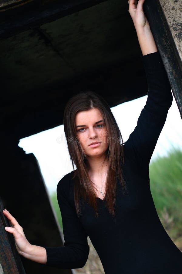 Young girl in the ruins3