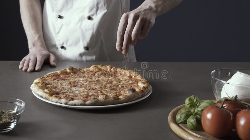 Yrkesmässig färgreduktion av pizza med oregano