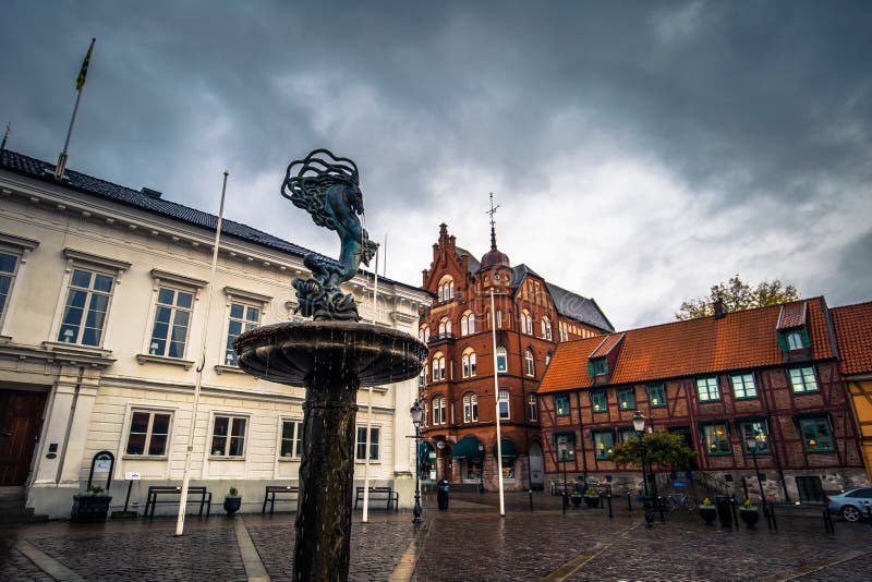 Ystad - 22 Oktober, 2017: Historisch centrum van de stad van Ystad in Skane, Zweden royalty-vrije stock foto's