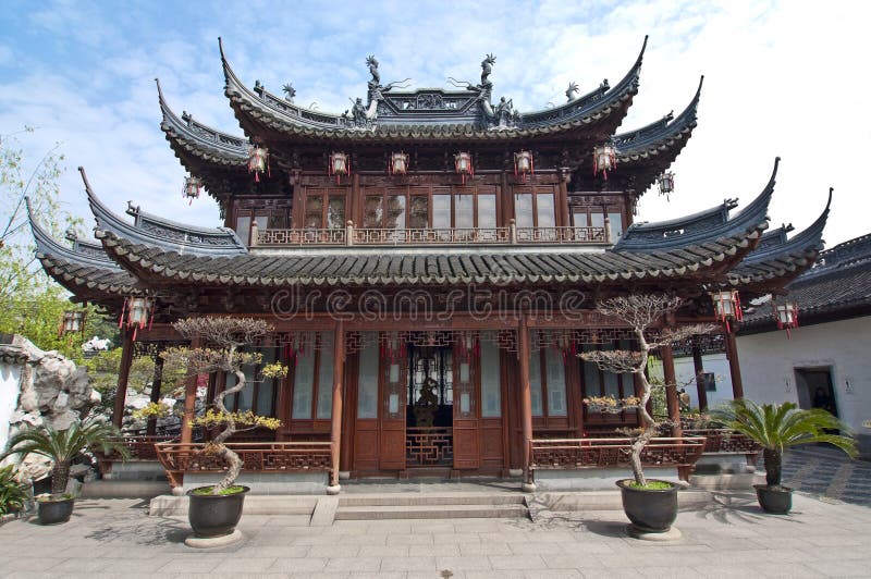 YuYuan trädgård i Shanghai Kina royaltyfri fotografi