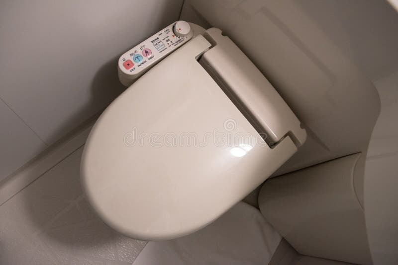 Zaawansowany Technicznie Japońska bidet toaleta fotografia royalty free Zaawansowany Technicznie Japońska bidet toaleta fotografia royalty free