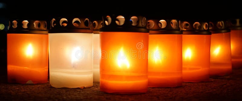 Zacht licht van kaarsen stock fotografie